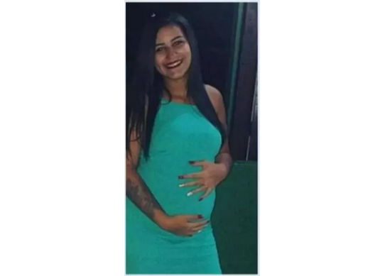Alane Beatriz da Mata Góes, de 19 anos, estava grávida de seis meses (Foto: Reprodução)