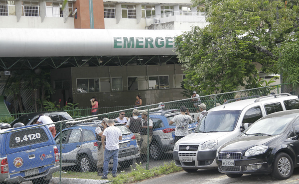 Vítima relatou aos investigadores do posto policial do (HGE), para onde foi socorrida, que recebeu uma cotovelada na barriga e puxões de cabelo (Foto: Reprodução)