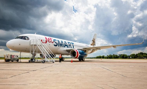 Cada aeronave tem capacidade de transportar aproximadamente 190 passageiros (Foto: Reprodução)
