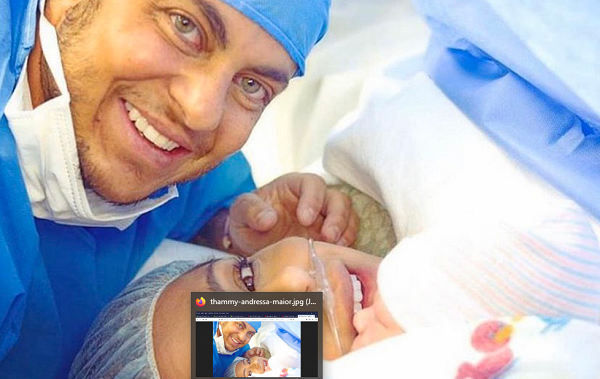 Thammy Miranda e Andressa Ferreira, logo após o nascimento de Bento, filho do casal (Foto: Reprodução)