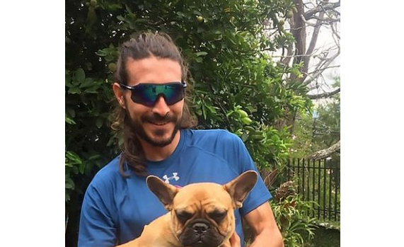 Corredor posa com seu cachorro no Instagram (Foto: Reprodução | Instagram)