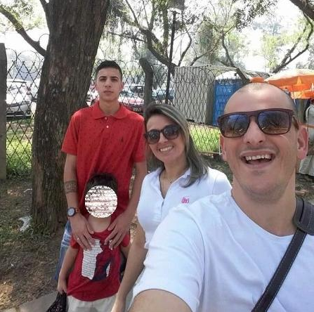 Rafael Zanetti Silva, (d), a esposa dele, Fabiana, e o filho do casal, Gabriel, que morreram após uma discussão de trânsito em Porto Alegre (Foto: Arquivo pessoal)
