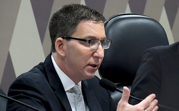 O jornalista Glenn Greenwald, que divulgou troca de mensagens entre procuradores da Lava Jato (Foto: Waldemir Barreto | Agência Senado)