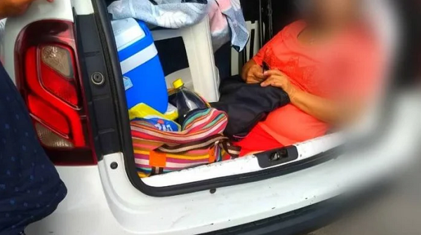 Sogra viajava no porta-malas do carro de família argentina de férias em Florianópolis (Foto: Reprodução | Instagram)