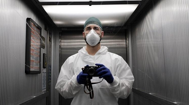 Paolo é enfermeiro em Cremona e também fotógrafo: ele está retratando a luta contra o coronavírus no hospital em que trabalha (Foto: Paolo Miranda)
