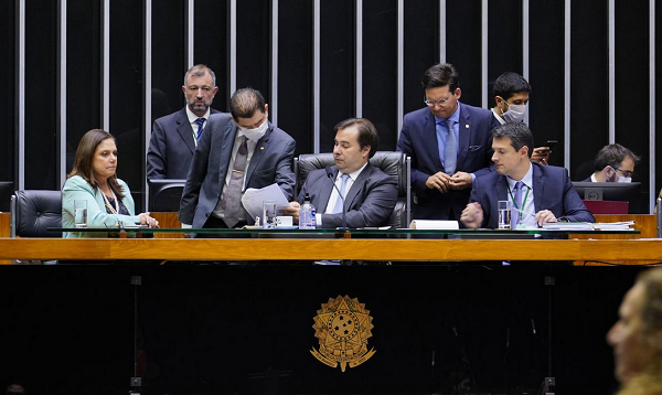 Presidente da Câmara dos Deputados, dep. Rodrigo Maia, durante cotação de Calamidade Pública (Foto: Pablo Valadares | Câmara dos Deputados)