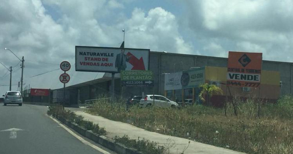 Segundo a denúncia do MP-BA, o trio procedeu, 'ilegal e deliberadamente', à comercialização e implementação do loteamento (Foto: Reprodução | A Tarde)