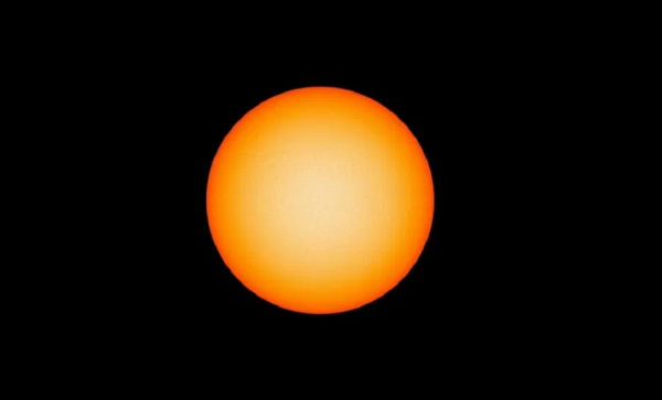 O ciclo solar é baseado no campo magnético do Sol, que gira a cada 11 anos, época em que os seus polos magnéticos, norte e sul, trocam de lugar (Foto: Solar Dynamics Observatory | NASA)