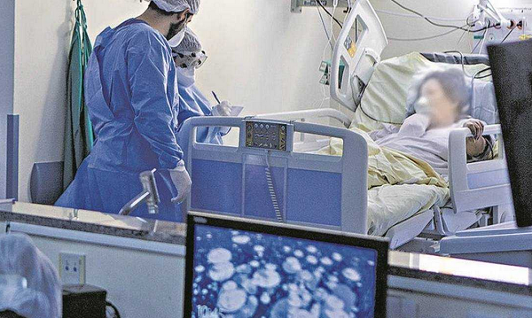 Documento técnico tirará dos ombros do médico o peso de determinar quem terá direito a respirador (Foto: Agência O Globo | Alexandre Cassiano)