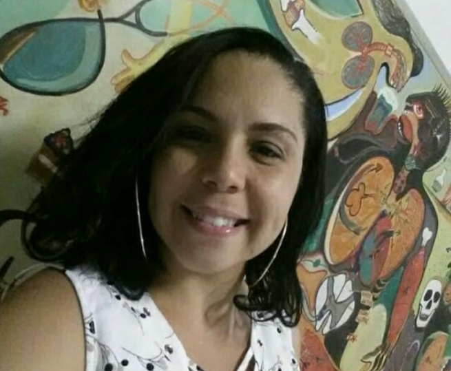 Aline França Lopes (38), precisa com urgência fazer uma transfusão de sangue - Foto: Arquivo familiar