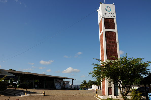 Empresa Municipal de Limpeza Pública de Camaçari (Limpec) (Foto: Reprodução)