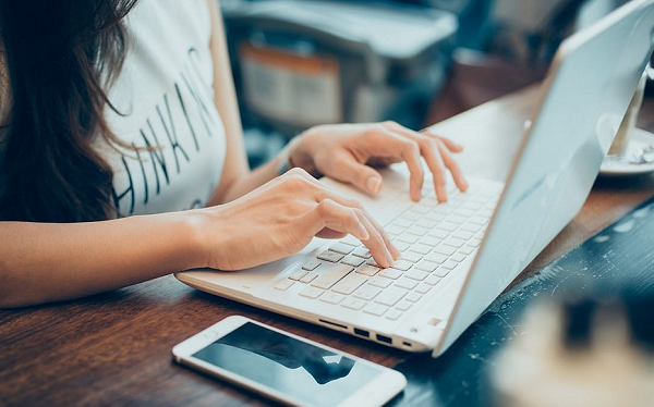 Estão aptos a participar da seleção professores da rede pública de ensino que preencham os requisitos previstos no edital (Foto: Shutterstock)