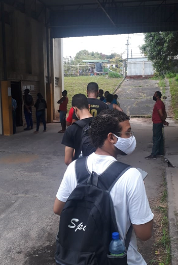 Parte dos fundos da agência (Foto: Cedida | Leitor)