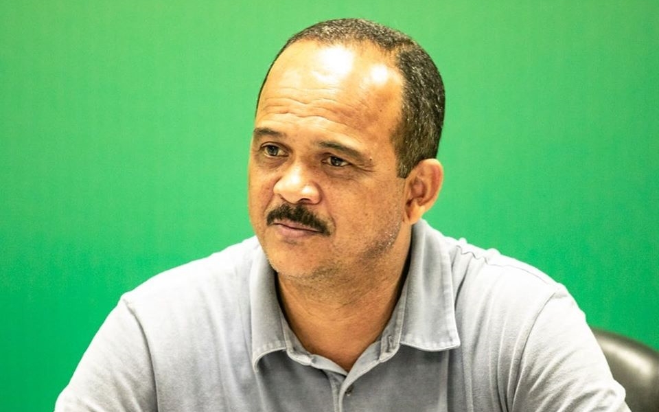 Pode ter custado caro para o prefeito Elinaldo, candidato à reeleição, a negligencia com a vida não somente dos próprios eleitores e correligionário, mas de toda a cidade, na última carreata que fez – Foto: Reprodução