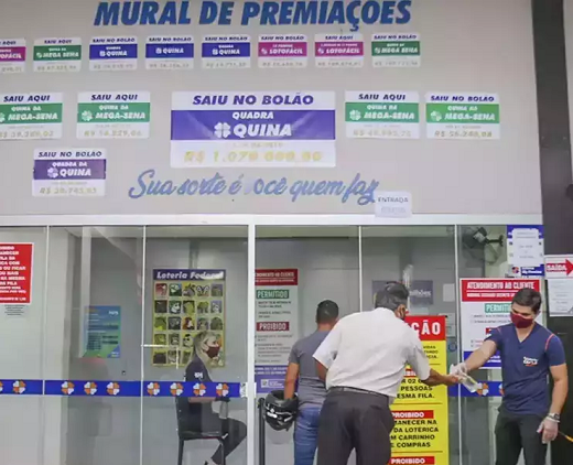 Não será mais possível fazer saques em dinheiro e verificação do saldo da conta nas lotéricas (Foto: Reprodução)