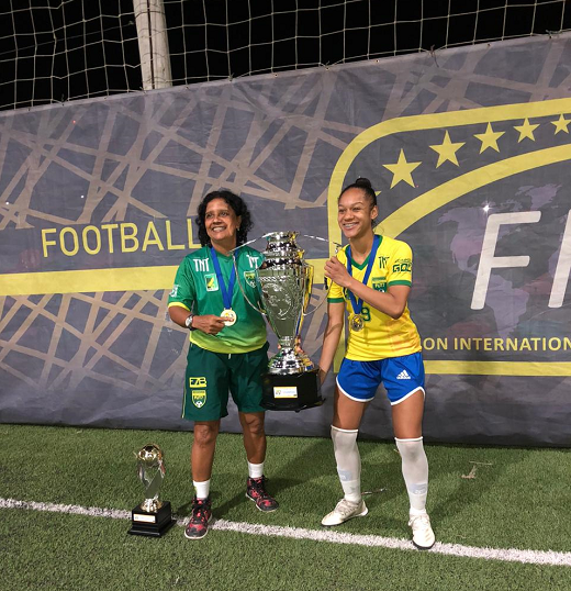Jogadora e treinadora de futebol, Dilma Mendes (Foto: Divulgação)