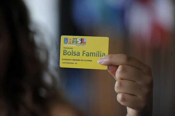 Em Camaçari também é possível visualizar o padrão de alta no número de pessoas na fila do programa (Foto: Jefferson Rudy | Agência Senado)