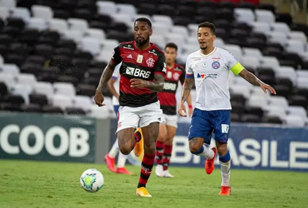 Episódio recente de racismo envolveu o jogador Gerson, Mano Menezes e o meia-atacante tricolor Índio Ramírez no jogo Bahia x Flamengo (Foto: Reprodução)