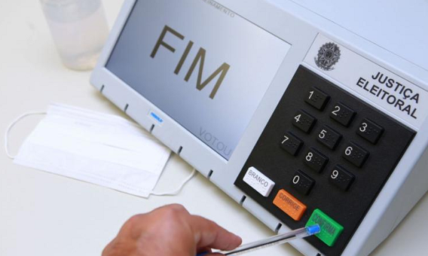 Mesário que não apresentar uma justificativa poderá ser condenado pela justiça eleitoral (Foto: Reprodução)