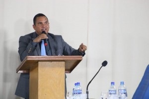 Na opinião de Dentinho - endossada por outros líderes da esquerda - ser o único reeleito o coloca numa posição de mais responsabilidade para com a população camaçariense - Foto: Reprodução