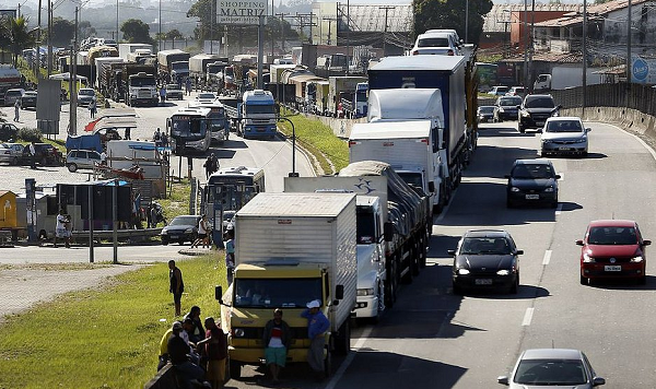 Presidente da Associação Nacional de Transporte no Brasil (ANTB), José Roberto Stringasci, afirmou à reportagem que 80% da categoria deve aderir, aos poucos, ao movimento (Foto: Reprodução)