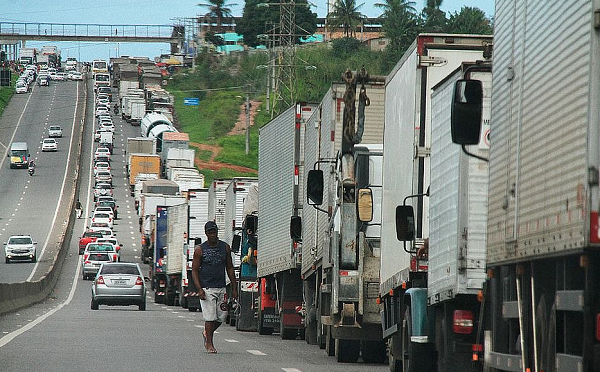 Alta do preço do diesel é o principal motivador da greve, assim como outros itens que também estavam nas reivindicações da greve nacional de 2018 (Foto: Reprodução)