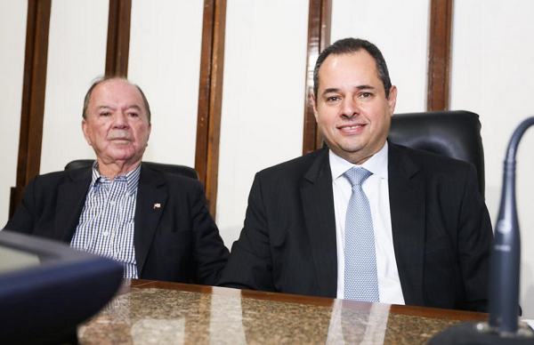 Vice-governador do estado e presidente do Progressistas (PP), João Leão ao lado do presidente da Assembleia, o deputado estadual Nelson Leal (PP) (Foto: Reprodução)