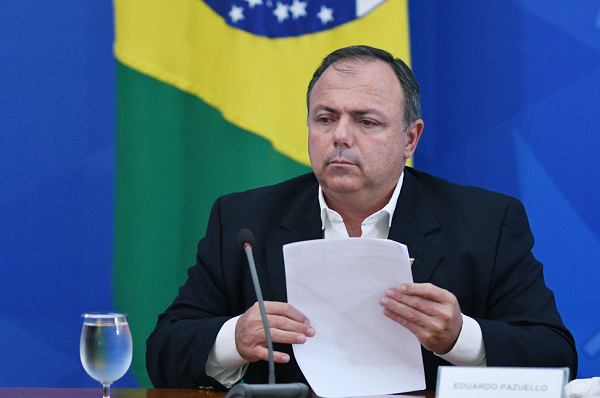 Na opinião do ministro, mesmo sem garantir imunização, a vacina tem papel importante no combate à pandemia (Foto: Reprodução)