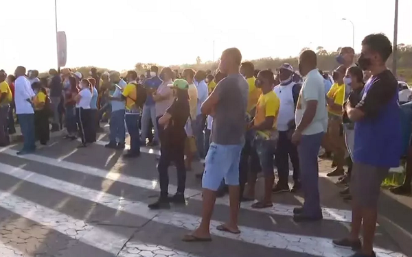 Retomada de trabalho acontece após negociações com o Sindicado dos Metalúrgicos (Foto: Reprodução | TV Bahia) 