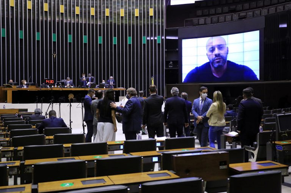 Câmara dos Deputados decidiu manter a prisão do depurado federal Daniel Silveira (PSL/RJ) (Foto: Reprodução)