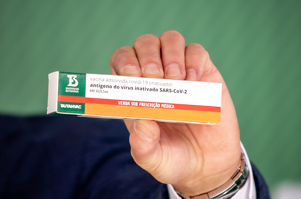 Ambos projetos dependem do crivo da Anvisa para que possam ser feitos os primeiros testes clínicos em humanos (Foto: Reprodução)