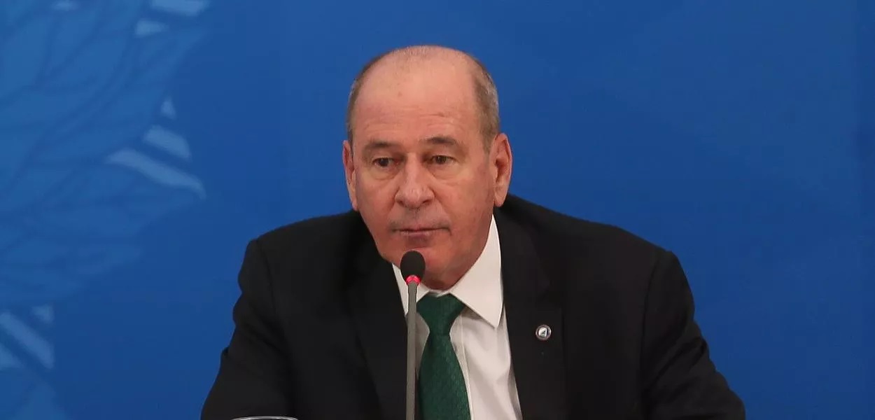 Fernando Azevedo e Silva publicou nota nesta segunda-feira confirmando a saída, mas não explicou o motivo. Em nota assinada pelo agora ex-ministro, não fica claro de quem partiu a iniciativa de troca no comando do ministério (Foto: Marcello Casal Jr - Agência Brasil) (Foto: Marcello Casal Jr - Agência Brasil)