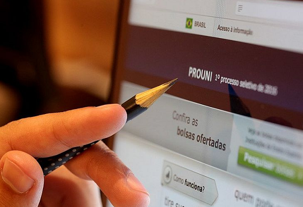 Ministério da Educação alerta que, ao contrário do que ocorre na segunda chamada, a inscrição na lista de espera não é automática (Foto: Reprodução)