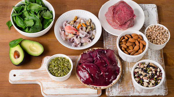É possível consumir zinco através de carnes, feijões, arroz selvagem, ostras, oleaginosos entre outros (Foto: Reprodução)