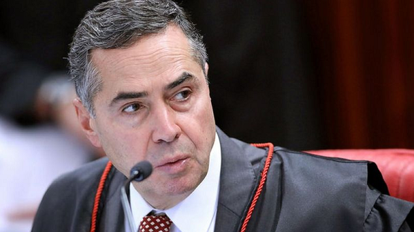 Barroso argumentou que a não instalação de uma CPI mesmo quando suas exigências são cumpridas coloca em risco o direito da minoria parlamentar (Foto: Roberto Jayme | Ascom | TSE)