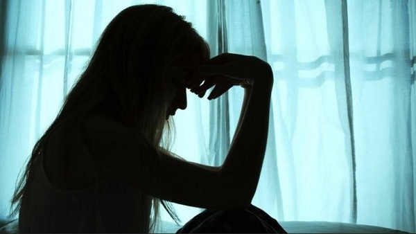 Na média global, 45% dos cerca de 21 mil entrevistados pelo Ipsos afirmaram que sua saúde mental piorou pouco ou muito no último ano, sob a pandemia (Foto: Reprodução)