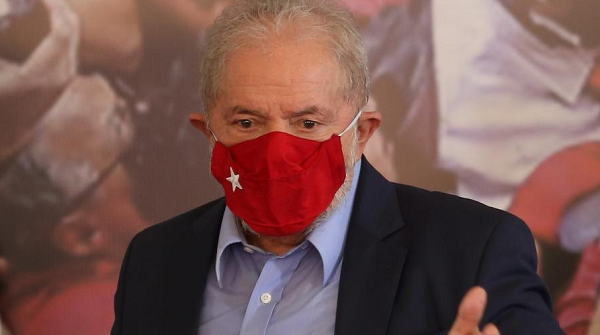 Ex-presidente Luiz Inácio Lula da Silva (PT) fala sobre condenações anuladas, candidatura para 2022, e faz críticas ao governo Bolsonaro (Foto: Marcelo D. Sants/Framephoto/Estadão Conteúdo)