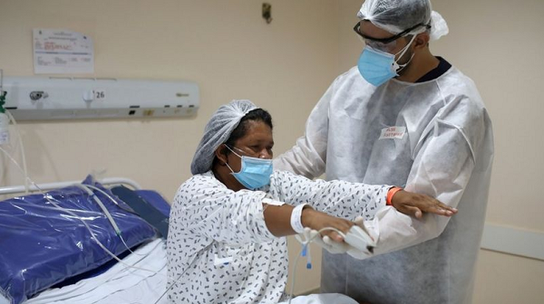 O fim da pandemia de coronavírus nem aparece ainda no horizonte, mas já está claro para muita gente que os impactos serão sentidos por muitos anos mesmo quando a circulação do vírus estiver controlada no mundo (Foto: Bruno Kelly | Reuters)
