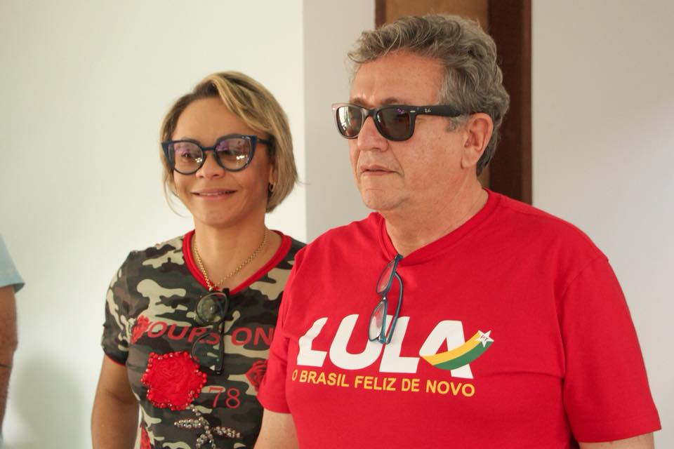 Os petistas Luiz Caetano e Ivoneide Caetano - Foto: Reprodução