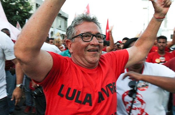 Luiz Caetano, deputado federal, de 'condenado a perda do mandato' agora Secretário Estadual de Relações Institucionais do Governo Rui Costa (Foto: Reprodução)