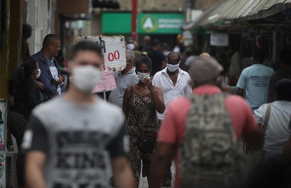 Aumentar a velocidade de imunização populacional no estado e preservar hábitos de prevenção são essenciais para evitar o agravamento da pandemia (Foto: Reprodução)