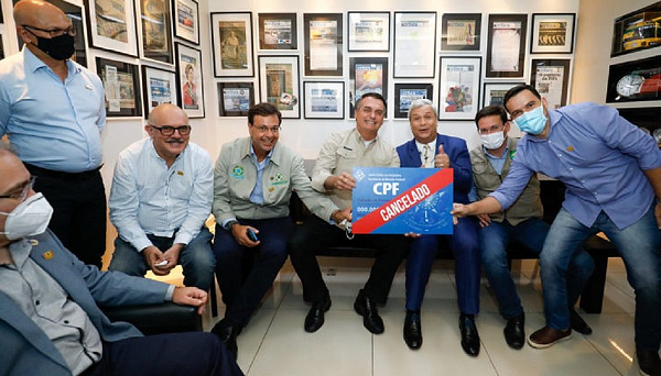 Após a fala do presidente, o termo 'CPF cancelado' entrou para os assuntos mais comentados do Twitter nesta segunda (Foto: Alan Santos/PR)