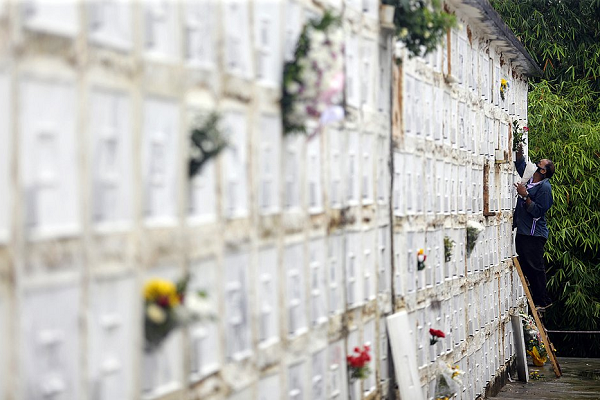 No total, o Brasil tem 477.307 mortos e 17.038.503 casos da doença, a segunda nação com mais registros, atrás apenas dos Estados Unidos (Foto: Reprodução)