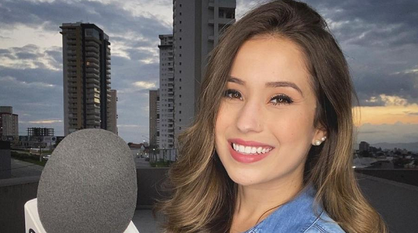 Laurene Santos, repórte da TV Vanguarda (Foto: Reprodução/Instagram @laurenesantos)