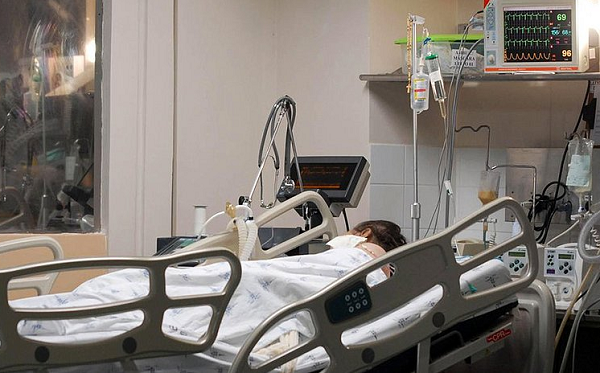 No total, o Brasil tem 465.312 mortos e 16.625.572 casos da doença, a segunda nação com mais registros, atrás apenas dos Estados Unidos (Foto: Marcelo Casal/Agência Brasil)
