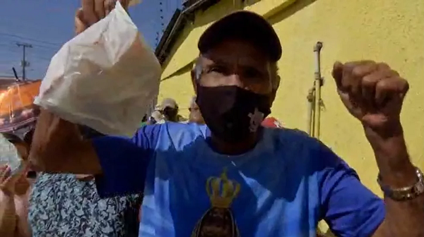 Doação de ossos em Cuiabá para famílias carentes (Foto: TV Centro América)