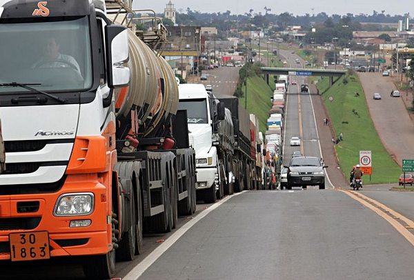 Há um descontentamento de parte da categoria com promessas não cumpridas pelo governo Jair Bolsonaro e com as altas recentes do preço do óleo diesel (Foto: Reprodução)