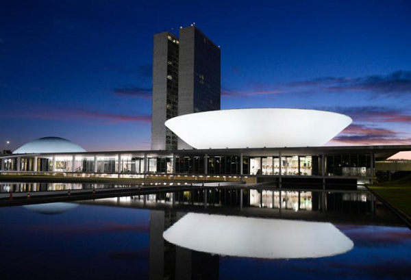 Proposta, aprovada pela Maioria no Congresso Nacional, prevê déficit de R$ 170,47 bilhões para o orçamento e ampliação do fundo eleitoral de R$ 2 bilhões para quase R$ 6 bilhões (Foto: Reprodução)