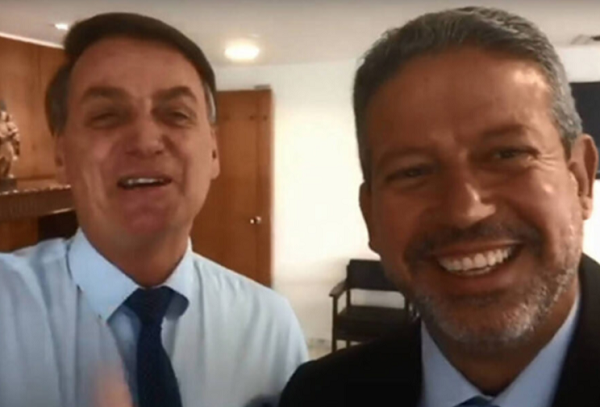 Presidente Jair Bolsonaro (sem partido) e o da Câmara, Arthur Lira (PP-AL) (Foto: Reprodução)