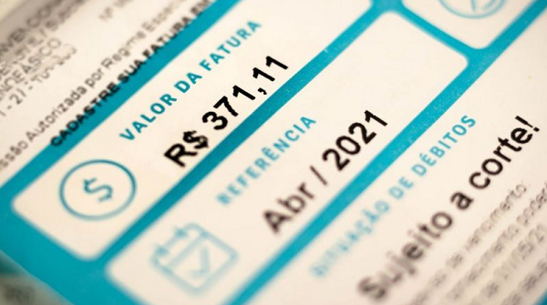 Aneel reajustou em 52% o valor da bandeira vermelha patamar 2 das contas de luz, de R$ 6,24 para R$ 9,49 (Foto: Reprodução)